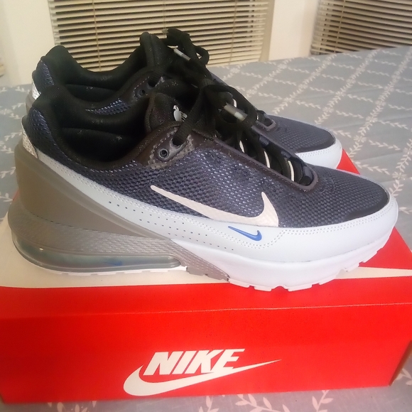 Nike Air Max Pulse exclusive. - Picture 7 of 9